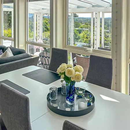 3 Bedroom Beautiful In *